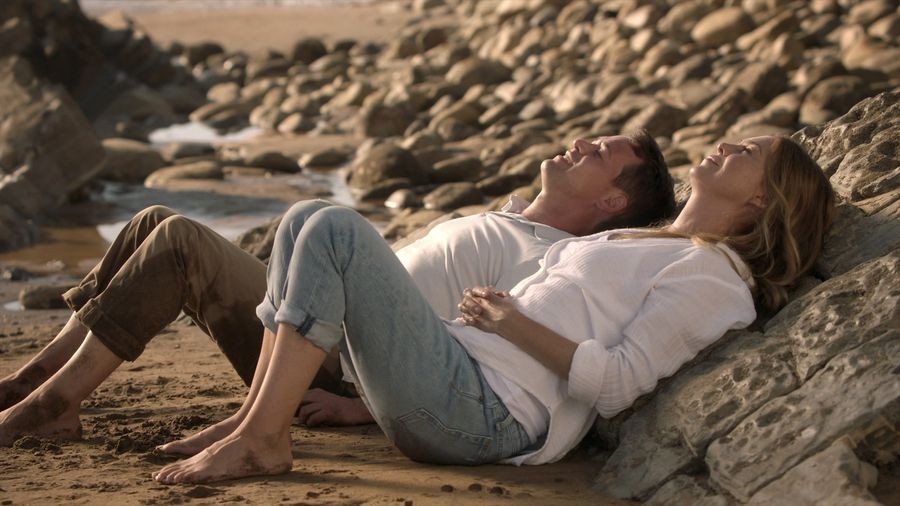 Meredith et George sur la plage 