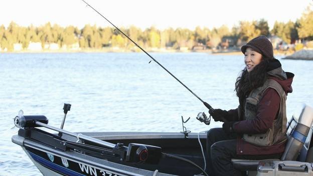 Cristina Yang (Sandra Oh) à la pêche