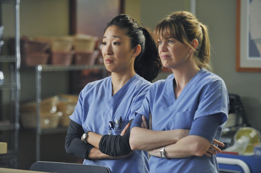 Cristina Yang (Sandra Oh) et Meredith Grey (Ellen Pompeo)
