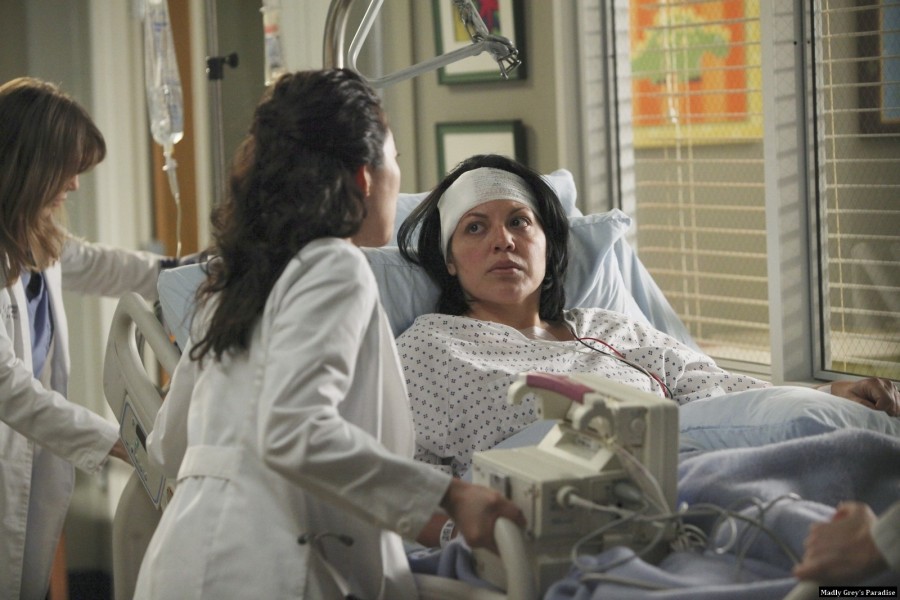 Callie Torres (Sara Ramirez) en rééducation après son opération