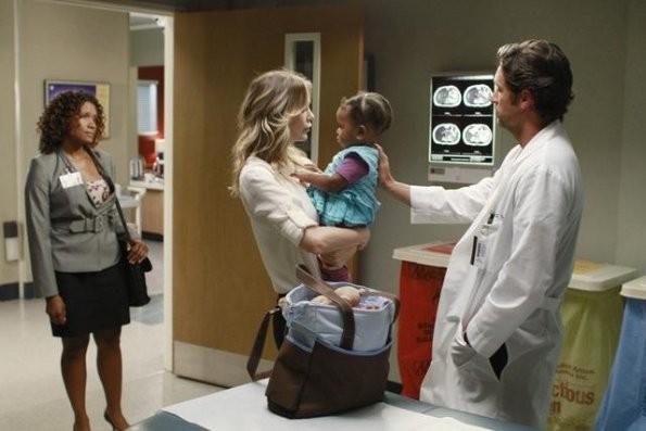Meredith et Derek avec le bébé Zola