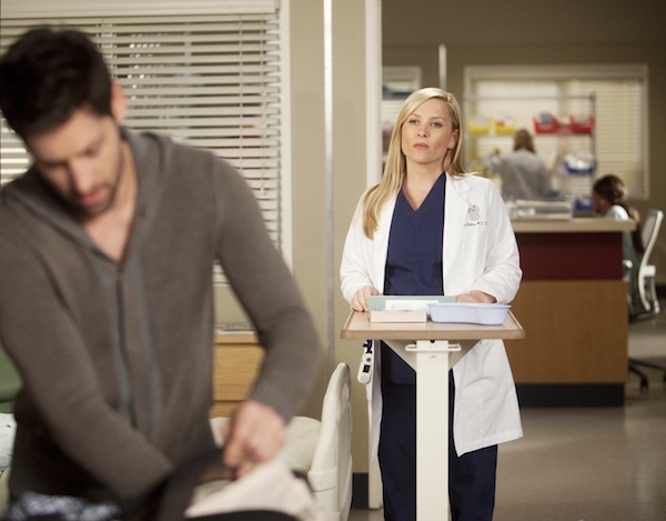 Arizona Robbins (Jessica Capshaw) et son patient