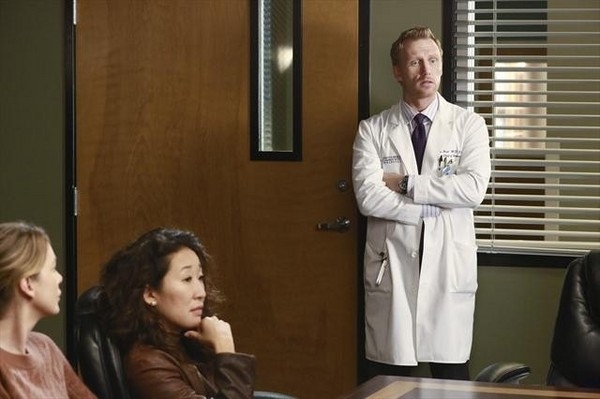Owen Hunt (Kevin McKidd), Meredith Grey (Ellen Pompeo) et Cristina Yang (Sandra Oh)