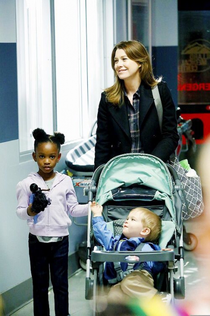 Meredith Grey (Ellen Pompeo) et ses enfants