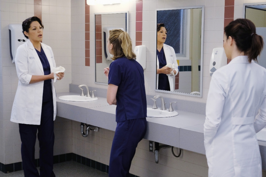 Callie Torres (Sara Ramirez), Meredith Grey (Ellen Pompeo) et Amelia Shepherd (Caterina Scorsone)