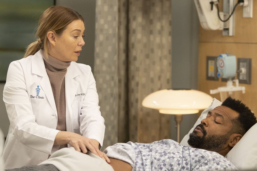 Meredith Grey (Ellen Pompeo) et son patient 