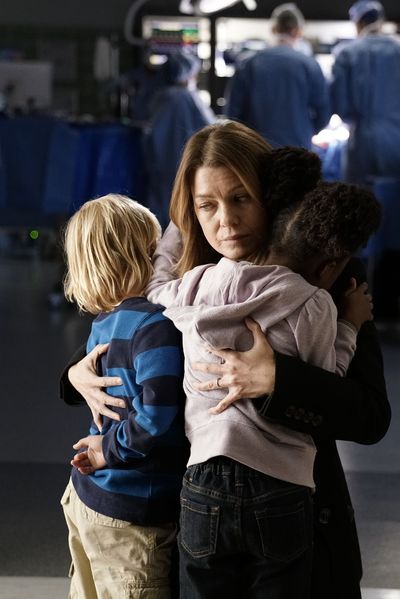 Meredith Grey (Ellen Pompeo) et ses enfants