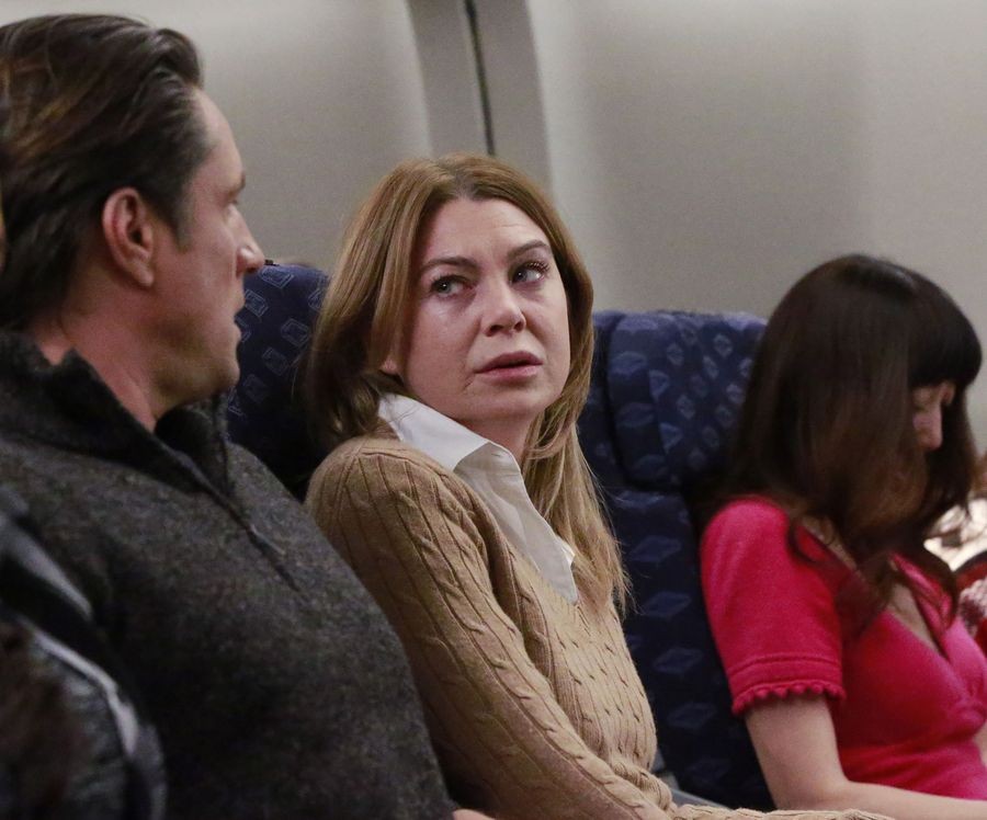 Meredith Grey (Ellen Pompeo) et Nathan Riggs (Martin Henderson) dans l'avion